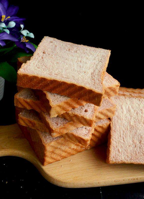 Red Yeast Rice Wine Toast