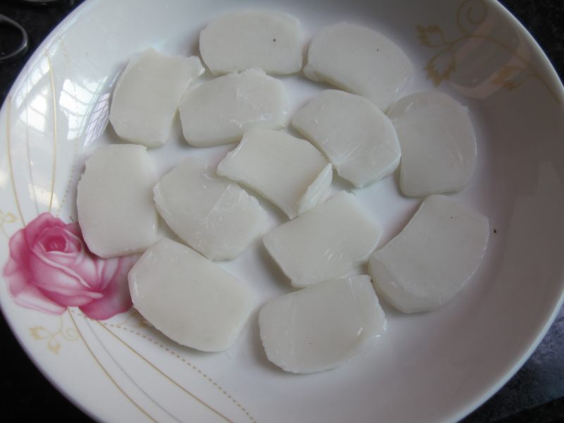 Steps for Making Chinese New Year Steamed Rice Cake with Rock Sugar