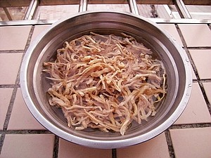 Steps for Making Radish Dry Pickles