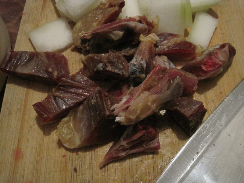 Steps for Making Salted Duck and Crucian Carp Hot Pot