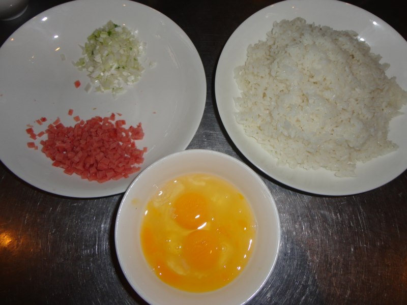 Steps for Cooking Sandwich Egg Fried Rice