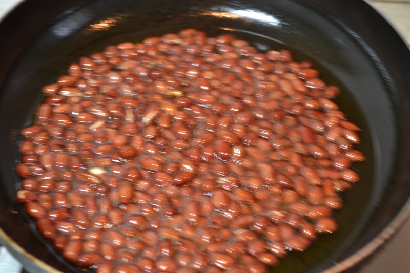 Steps for Making Fried Peanuts