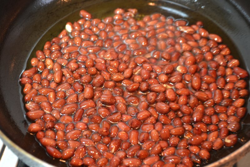 Steps for Making Fried Peanuts