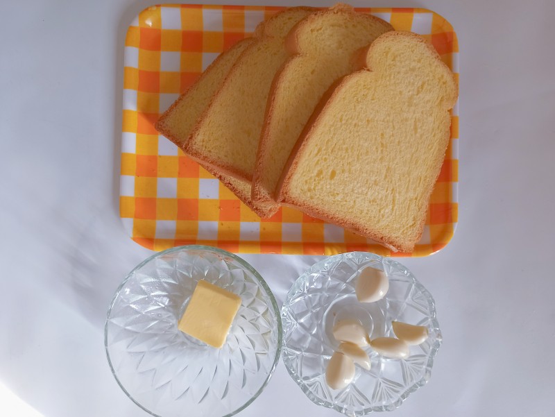 Garlic Toast Crisps Cooking Steps