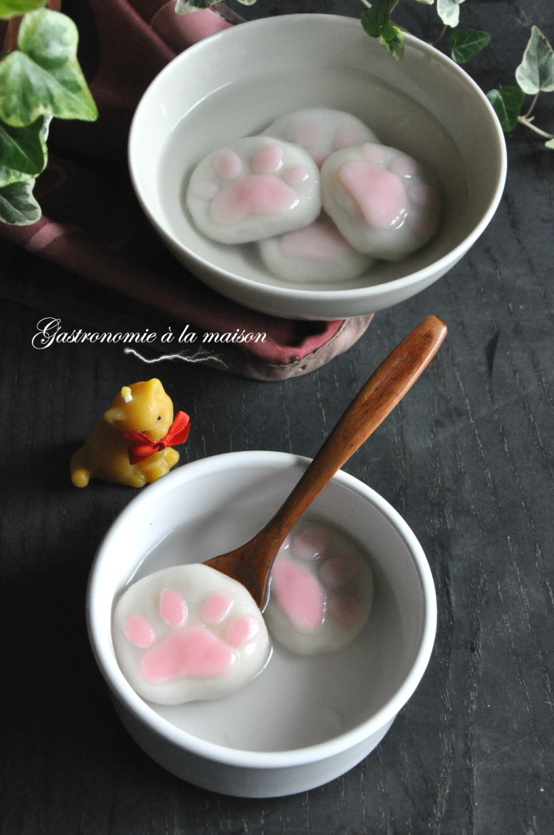 Cute Glutinous Rice Balls - Cat Paw Glutinous Rice Balls