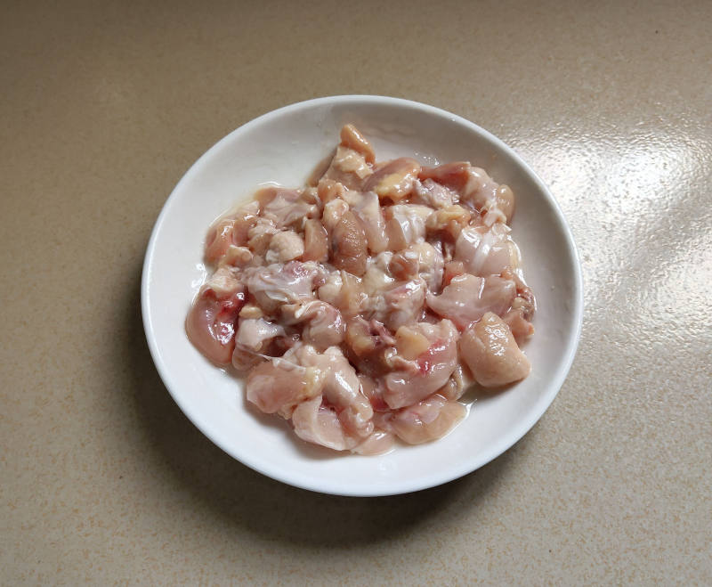 Stir-Fried Chicken with Fermented Black Beans and Red Peppers - Step by Step