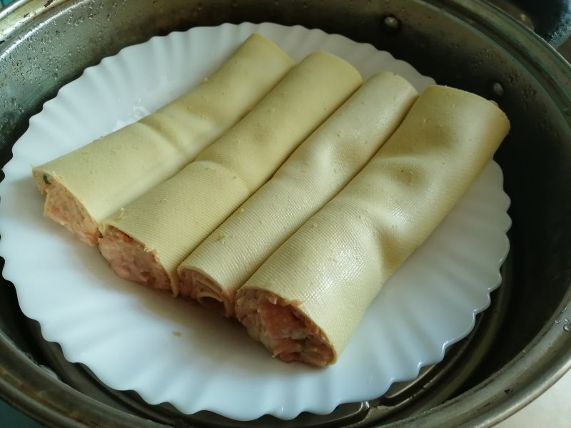 Steps for Making Northeastern Meat Rolls