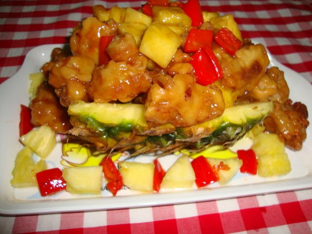 Sweet and Sour Flavor - Pineapple Gulu Pork