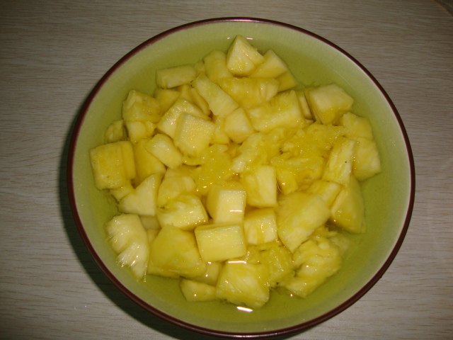 Sweet and Sour Flavor - Pineapple Gulu Pork Cooking Steps