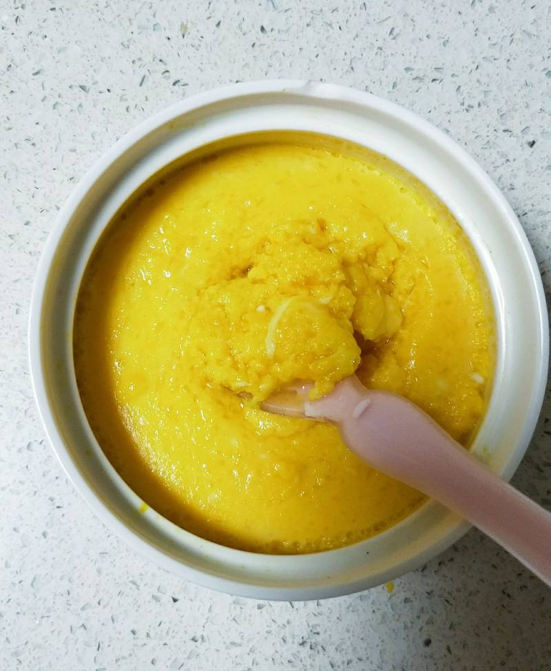 Steps for Making Pumpkin Steamed Egg