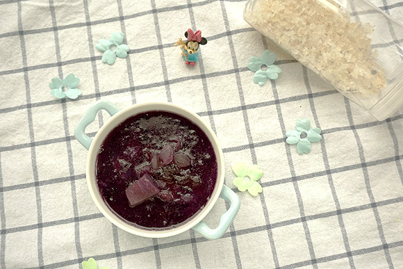 Purple Sweet Potato, Peach Gum, and Bird's Nest Soup