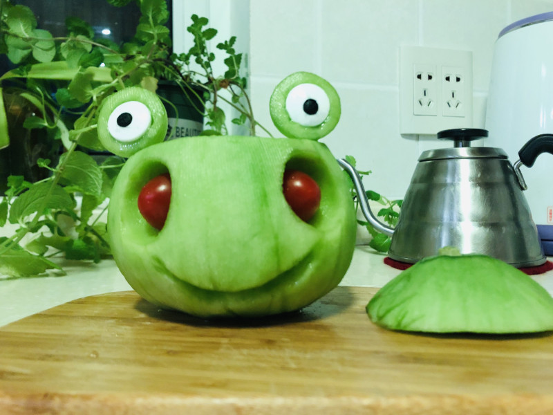 Frog Fruit Cup