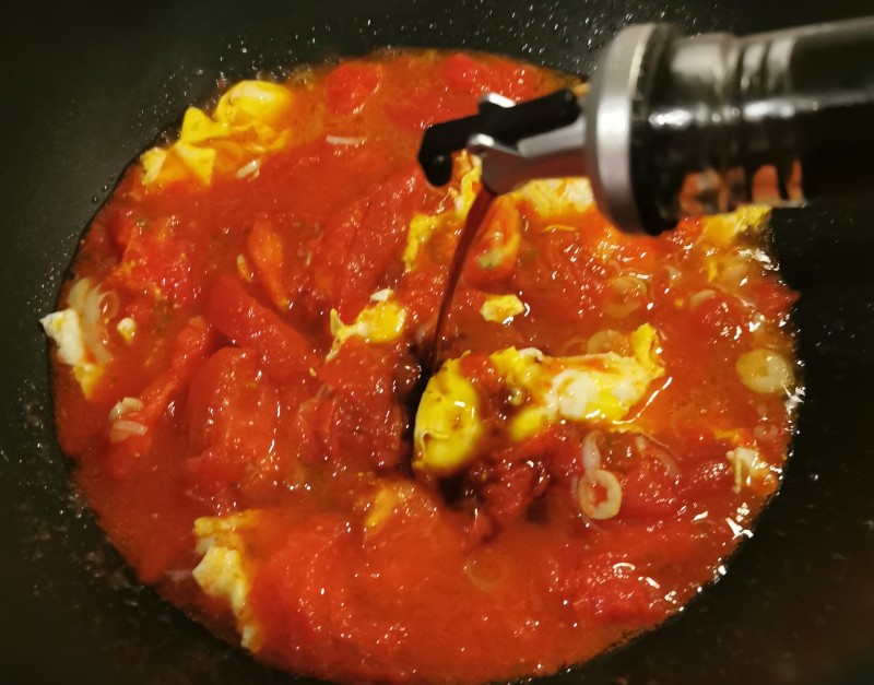 Steps for making Tomato and Zucchini Braised Noodles