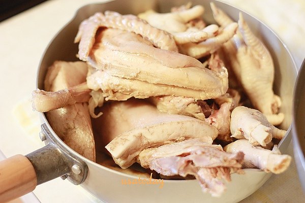 Family Kitchen Secrets - Chicken Stock and Stock Storage Method Cooking Steps