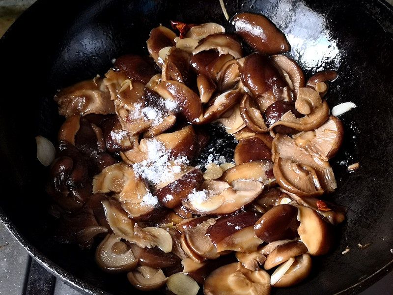 Steps for making Braised Shiitake Mushrooms