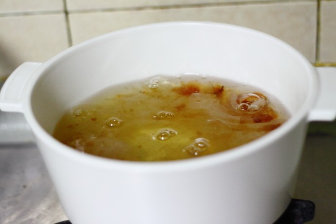 Steps to Cook Papaya and Tremella Fuciformis Soup for Beauty and Health