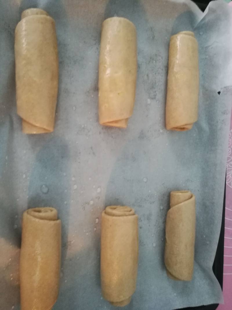 Steps for making Layered Red Bean Cake Roll