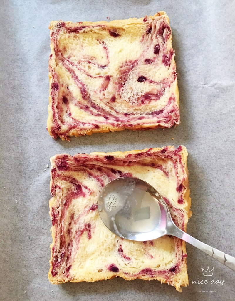 Steps for cooking Sourdough Toast with Yogurt