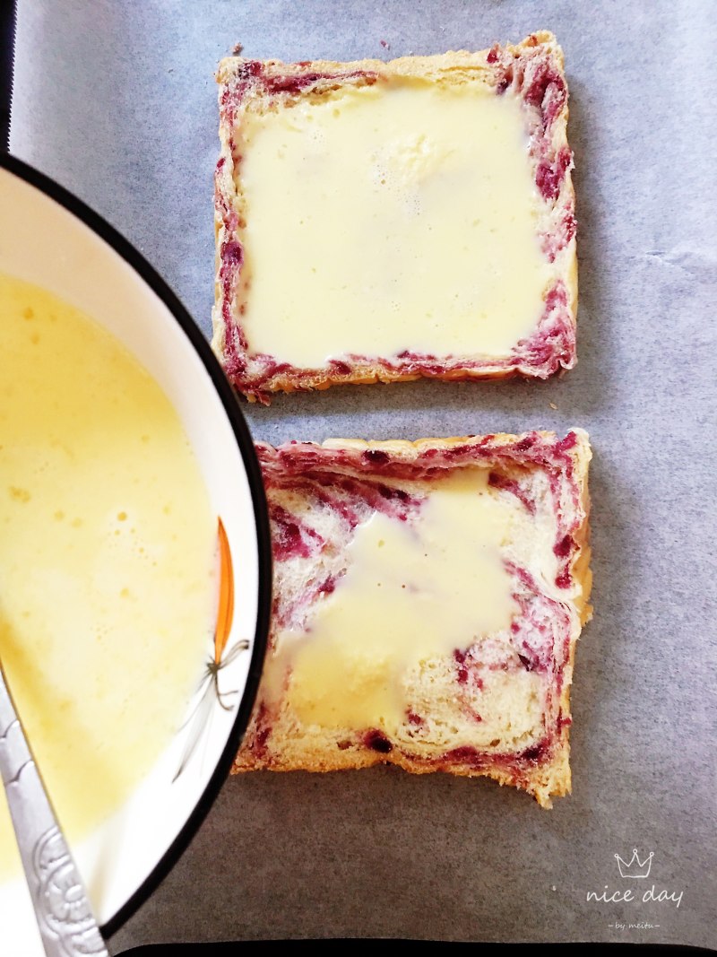 Steps for cooking Sourdough Toast with Yogurt