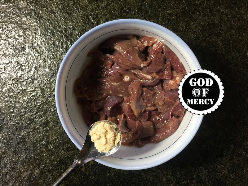 Detailed steps for cooking Pig Liver and Goji Berry Noodles