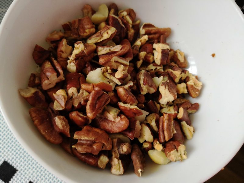 Chocolate and Pistachio Crisps Cooking Steps