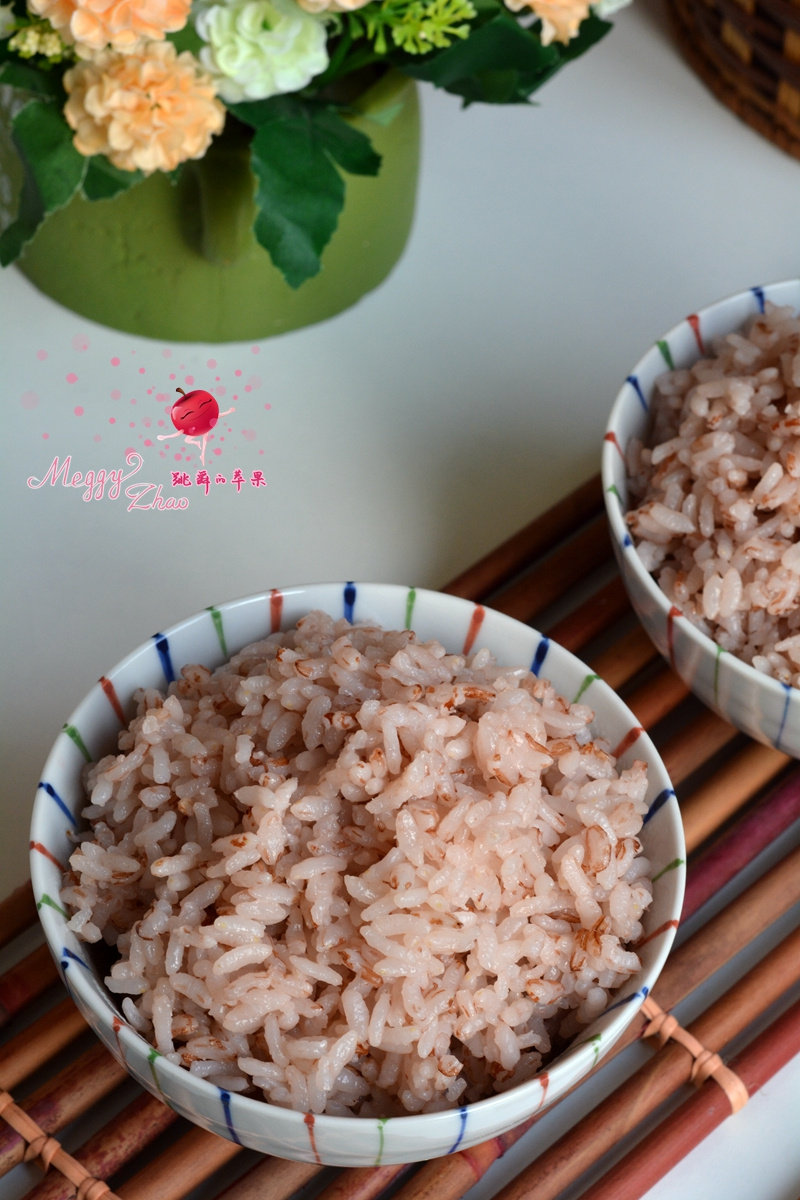 Red Glutinous Rice and White Rice