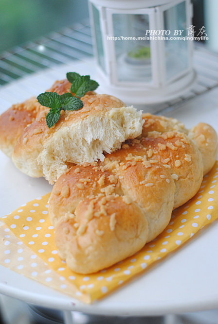 【Braided Cream Bread】