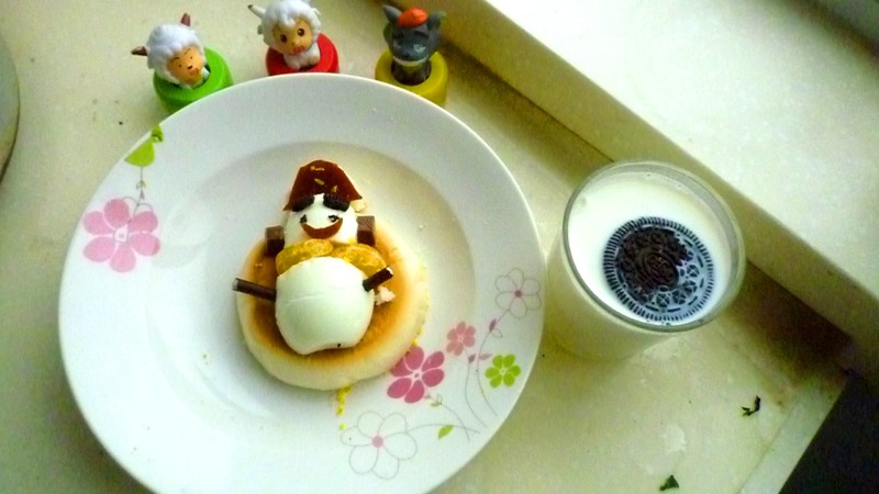 Creative Egg Cooking - Snowman Dis Production Steps