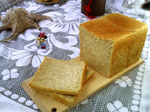 Whole Wheat Tangzhong Toast