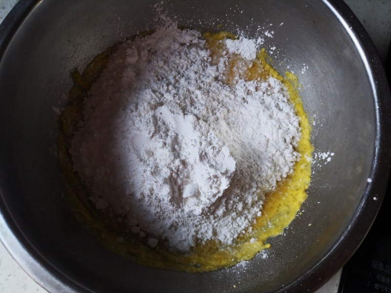 Steps for Making Corn Flour and Fruit