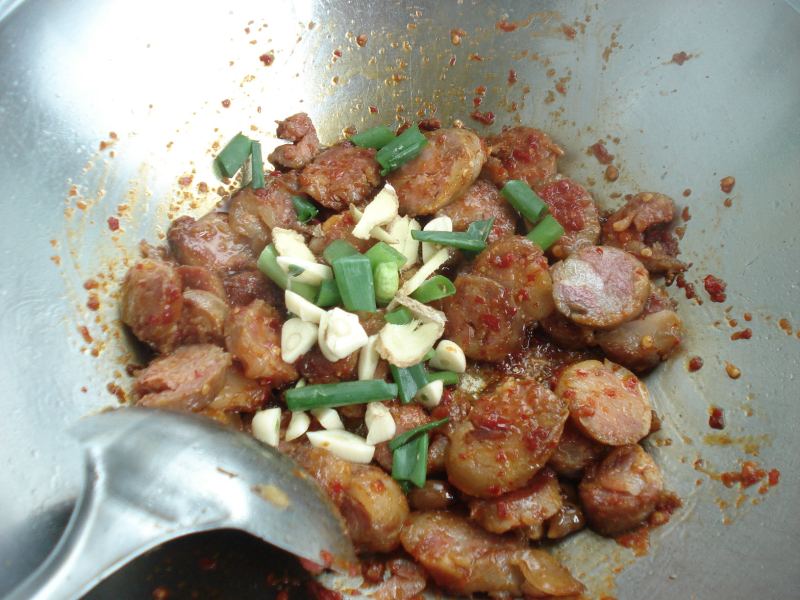 Steps for Making Spicy Fried Sausage