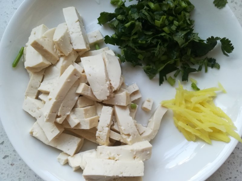 Steps to Cook Shrimp, Radish and Tofu Soup