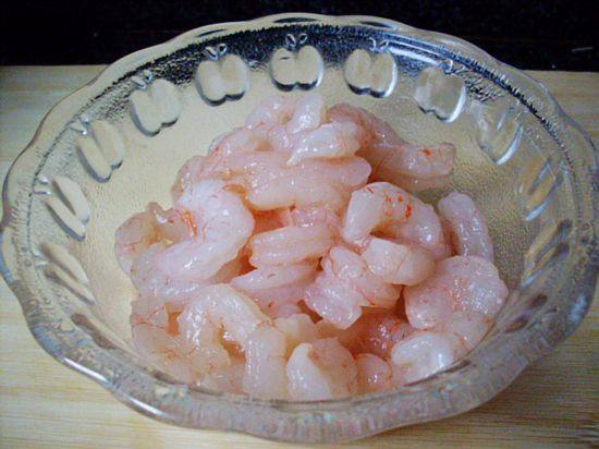Steps for Making Shrimp Stir-Fried with Fresh Milk