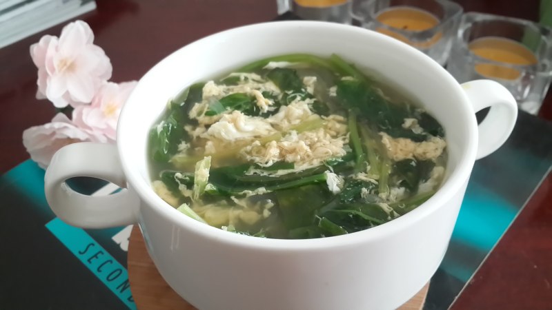 Egg Spinach Vermicelli Soup