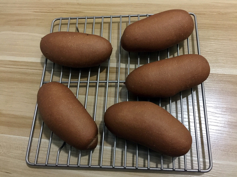 Steps for Making Cocoa Salted Cream Bread