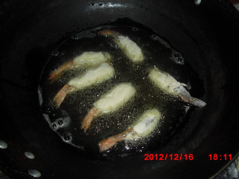 Indulgent Snack: Japanese Fried Shrimp - Preparation Steps