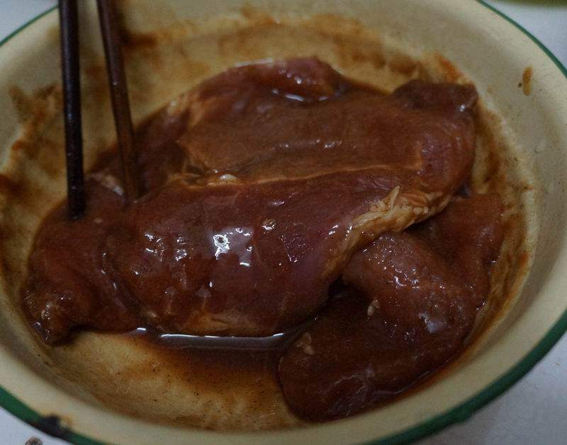 Steps for Making Pan-fried Pork Chop