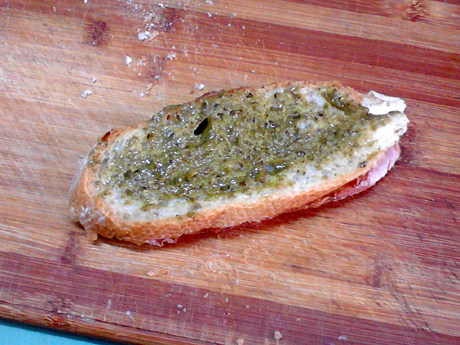 Step-by-Step Guide to Making Green Pesto Toasted Baguette