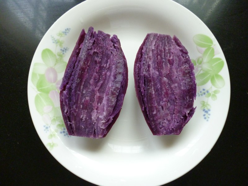 Simple and Delicious Snack - Purple Sweet Potato Yogurt Preparation Steps