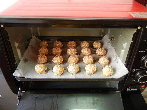 Steps to Make Oat Peanut Balls