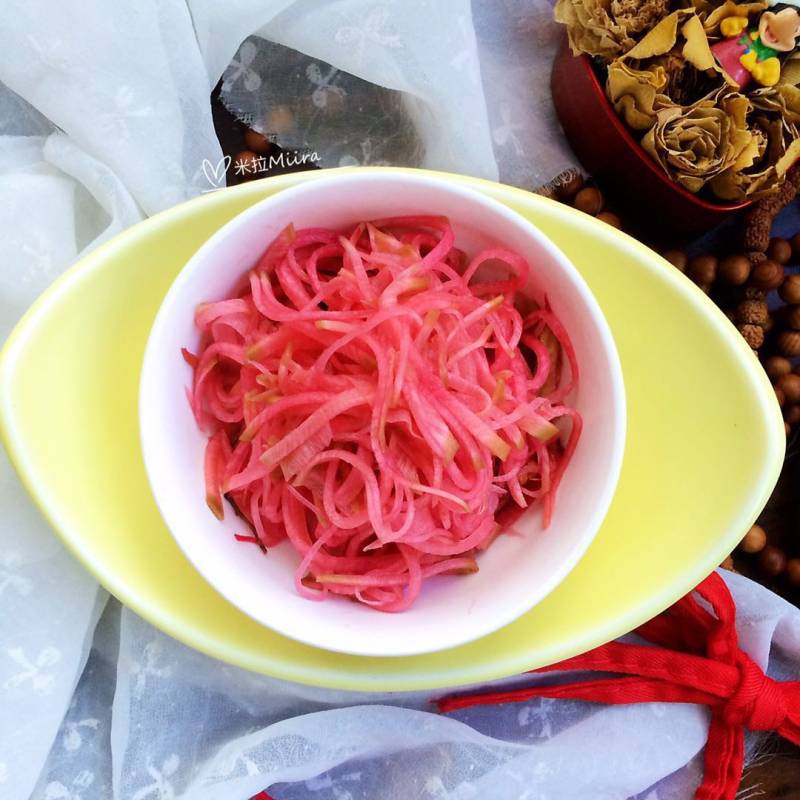 Steps for Quickly Pickling Radish Shreds