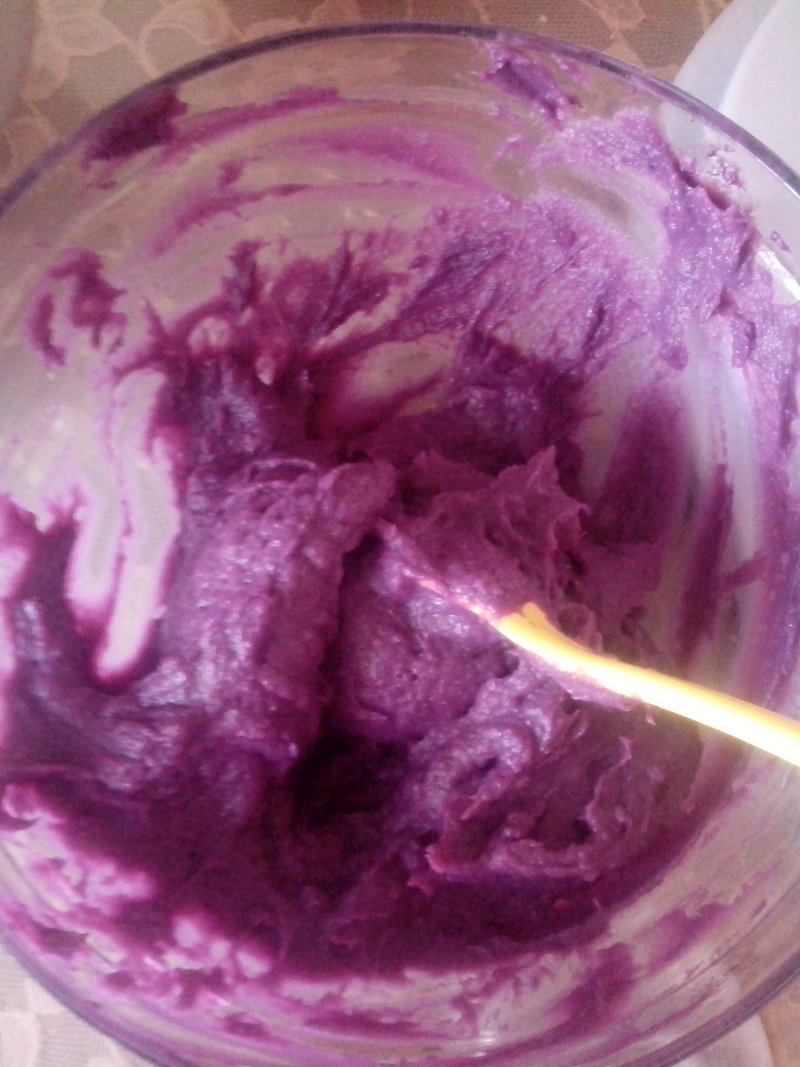 Steps for Making Milk Fragrant Purple Sweet Potato Bread