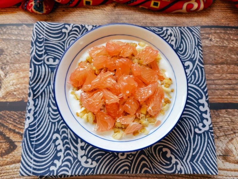 Red Grapefruit Oatmeal Yogurt Bowl