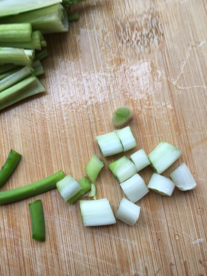 Sausage Stir-Fried Cilantro Stems Step by Step