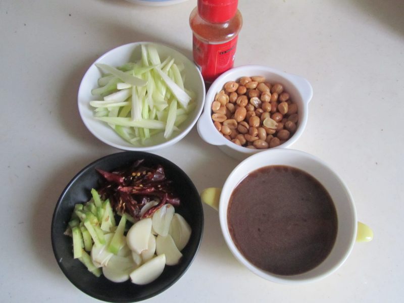 Steps for cooking Gong Bao Squid