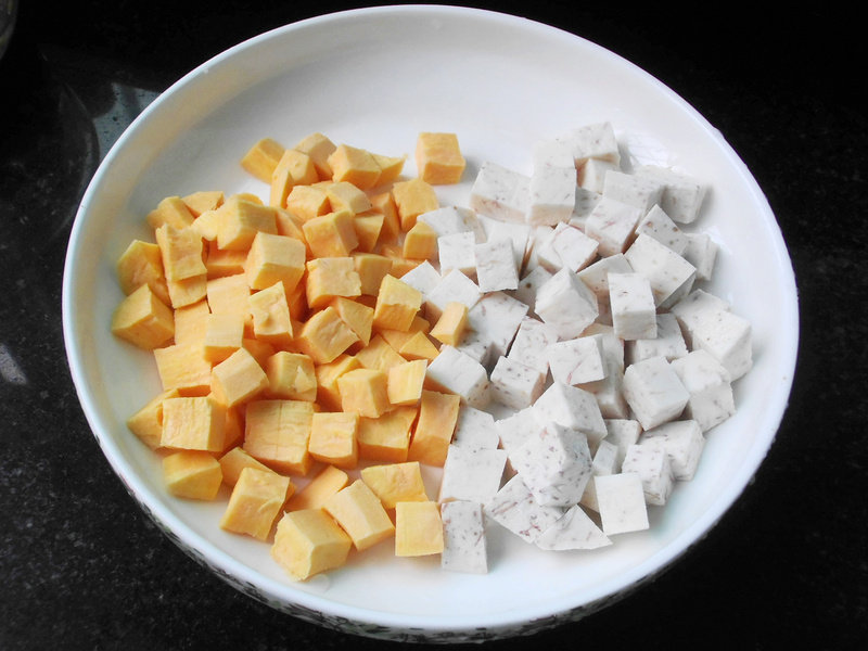 Taro and Sweet Potato Congee Cooking Steps