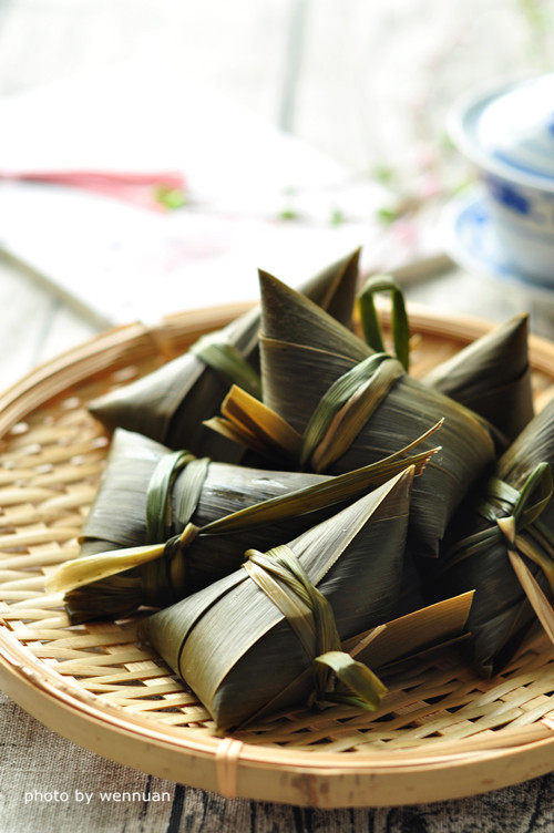 Teriyaki Chicken Leg and Salted Egg Yolk Zongzi