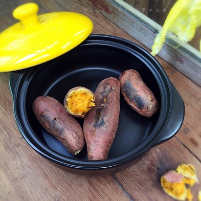 Hele Clay Pot Roasted Sweet Potatoes