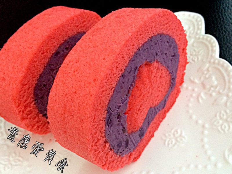 Steps to Make Heart-shaped Cake Roll