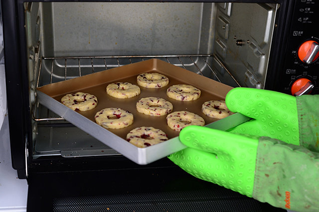 Crispy and Exotic - Florentine Lace Cookies Preparation Steps